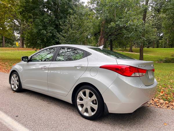 2013 Hyundai Elantra SE 2dr Coupe Manual — photo 9