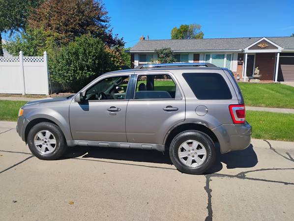 2011 Ford Escape Limited 4dr Front-wheel Drive Automatic — photo 5