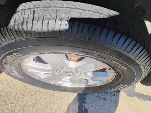 2011 Ford Escape Limited 4dr Front-wheel Drive Automatic — photo 9