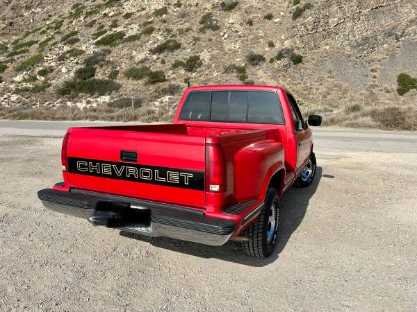 1992 Chevrolet Chevy VAN G20 3dr Cargo Van — photo 4