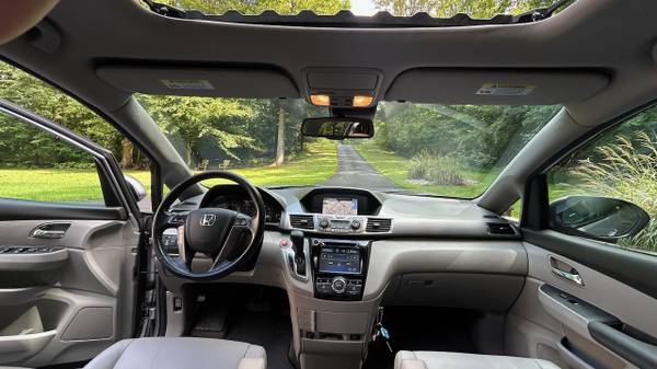 2014 Honda Odyssey EX-L Passenger Van Automatic — photo 10