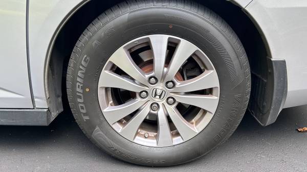2014 Honda Odyssey EX-L Passenger Van Automatic — photo 12