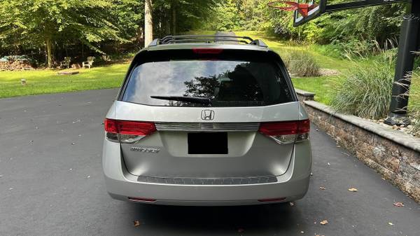 2014 Honda Odyssey EX-L Passenger Van Automatic — photo 2