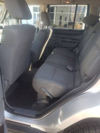 2007 Jeep Commander Sport — photo 6