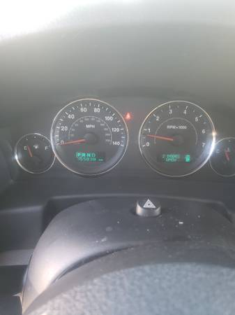 2007 Jeep Commander Sport — photo 8