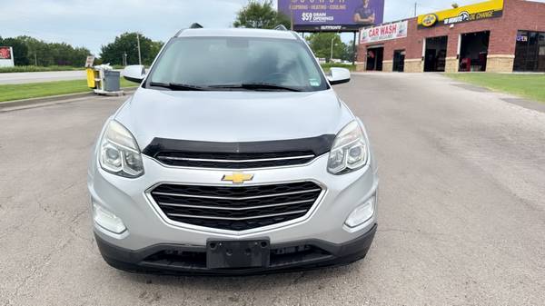 2017 Chevrolet Equinox LT Front-wheel Drive Automatic — photo 2