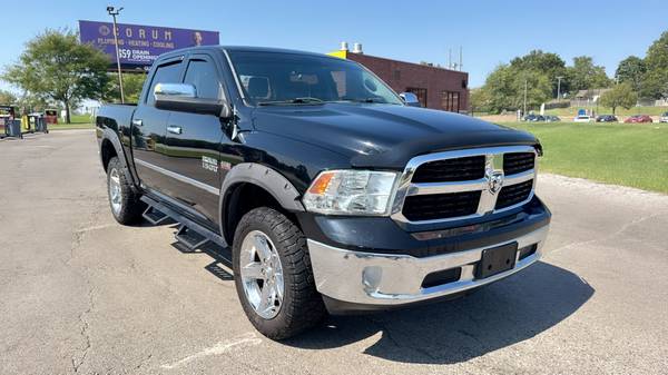 2013 Dodge Ram Slt — photo 1