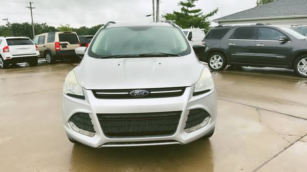 2016 Ford Escape SE 4dr 4x4 Automatic — photo 2