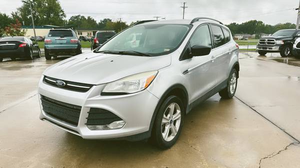 2016 Ford Escape SE 4dr 4x4 Automatic — photo 1