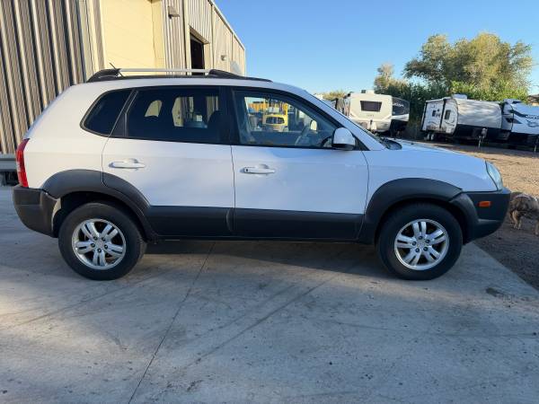 2006 Hyundai Tucson GL 4dr 4x4 Manual — photo 5