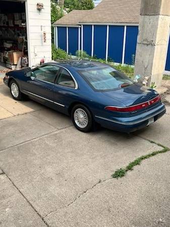 1993 Lincoln Mark Viii Base 2dr Coupe — photo 12