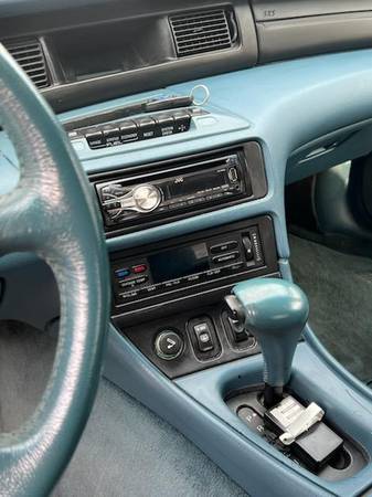 1993 Lincoln Mark Viii Base 2dr Coupe — photo 6