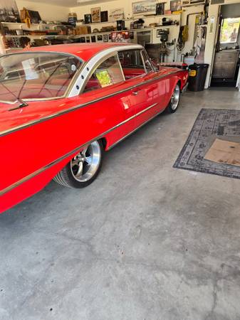 1960 Ford Starliner — photo 9