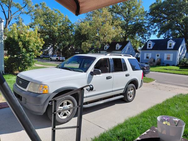 2004 Ford Explorer XLS 4dr 4x2 Automatic — photo 1