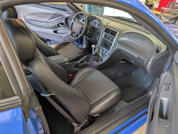 2003 Ford Mustang Mach 1 2dr Coupe Manual — photo 4