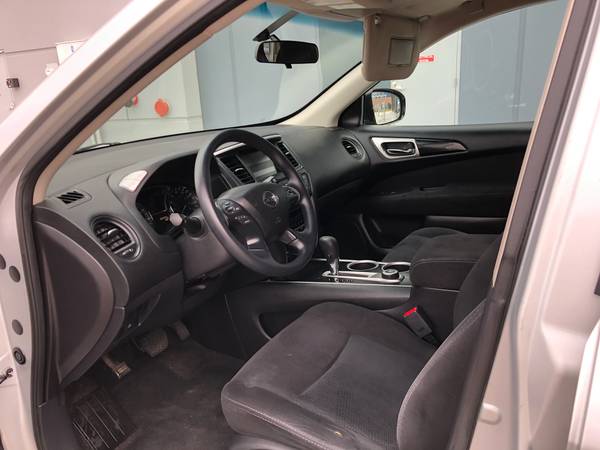 2013 Nissan Pathfinder S 4dr 4x4 CVT — photo 7