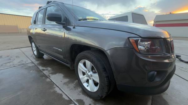 2016 Jeep Compass Sport 4dr 4x4 CVT — photo 2