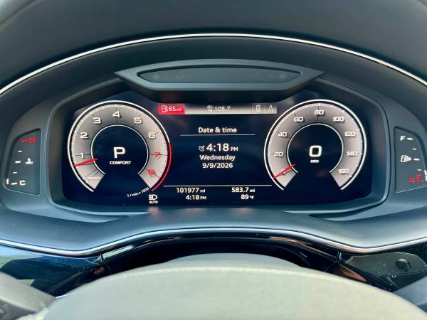 2019 Audi Q8 3.0T Prestige — photo 2