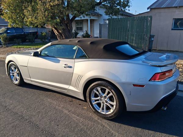 2015 Chevrolet Camaro 1LT 2dr Coupe Manual — photo 3