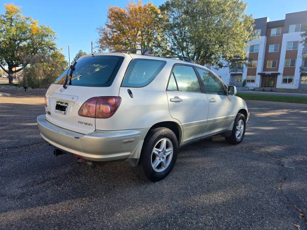 1999 Lexus RX 300 Base 4dr All-wheel Drive Automatic — photo 3