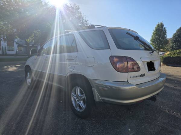 1999 Lexus RX 300 Base 4dr All-wheel Drive Automatic — photo 4