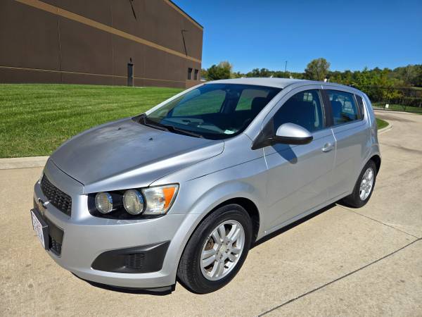 2014 Chevrolet Sonic LT Manual 4dr Hatchback Manual — photo 1
