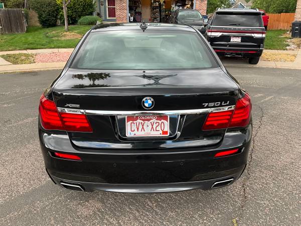 2015 BMW 750 i xDrive — photo 4