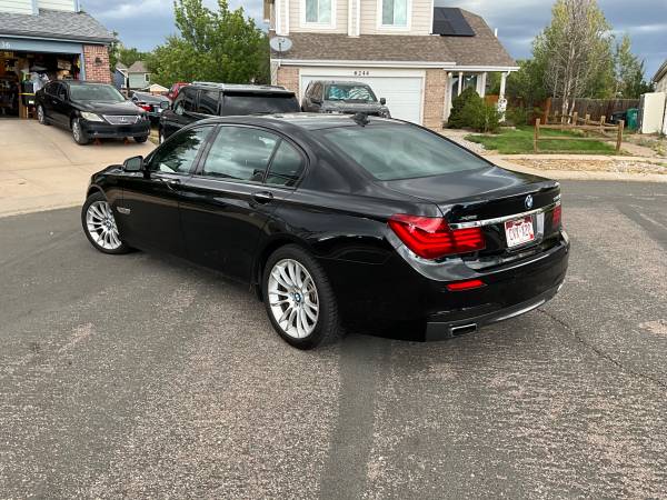 2015 BMW 750 i xDrive — photo 3