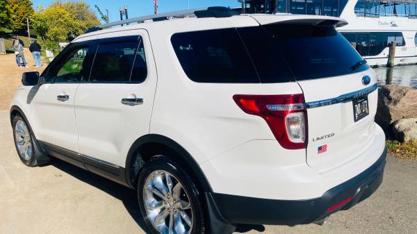 2013 Ford Explorer Limited 4dr Front-wheel Drive Automatic — photo 3