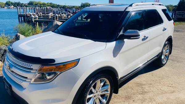 2013 Ford Explorer Limited 4dr Front-wheel Drive Automatic — photo 2