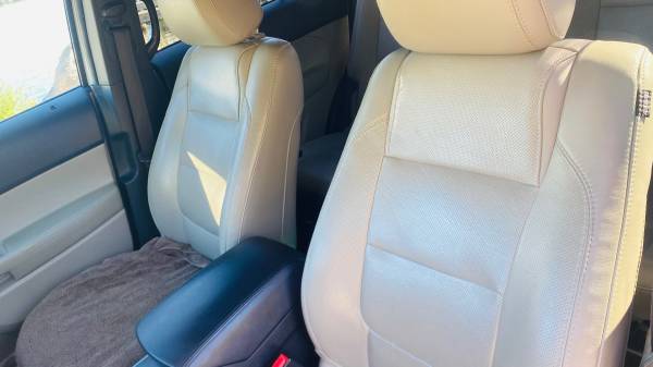 2013 Ford Explorer Limited 4dr Front-wheel Drive Automatic — photo 11