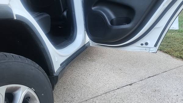 2014 Jeep Grand Cherokee Limited 4dr 4x2 Automatic — photo 9