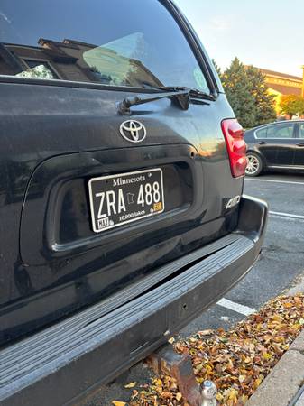 2004 Toyota Sequoia SR5 V8 4x4 Automatic — photo 7