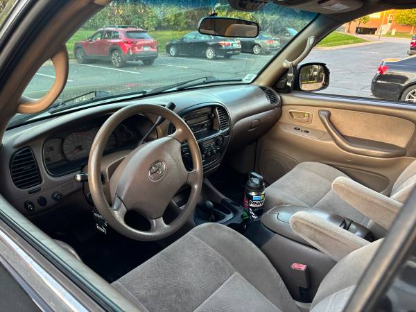 2004 Toyota Sequoia SR5 V8 4x4 Automatic — photo 10