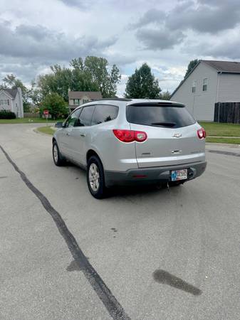 2012 Chevrolet Traverse LS All-wheel Drive Automatic — photo 7