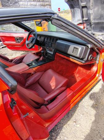 1985 Chevrolet Corvette Base 2dr Hatchback — photo 6