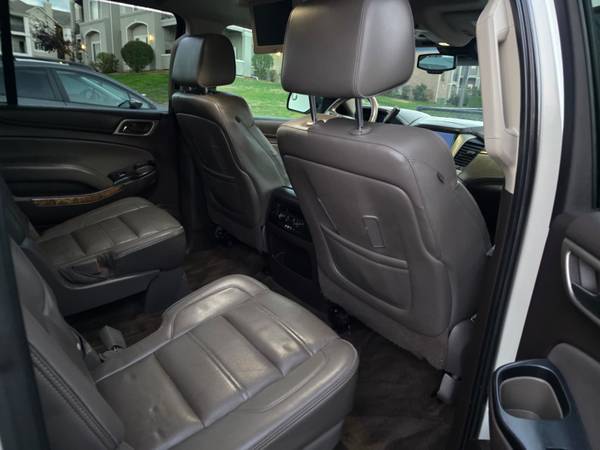 2015 GMC Yukon Denali 4x4 Automatic — photo 6