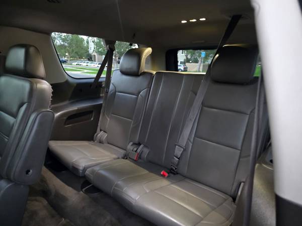 2015 GMC Yukon Denali 4x4 Automatic — photo 10