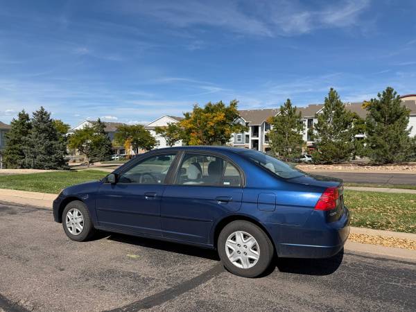 2003 Honda Civic LX 2dr Coupe Manual — photo 2