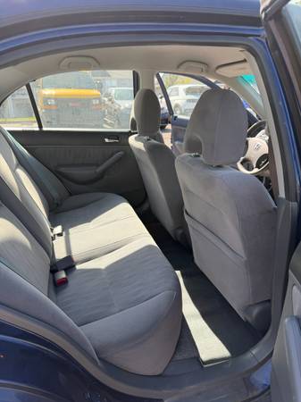 2003 Honda Civic LX 2dr Coupe Manual — photo 7