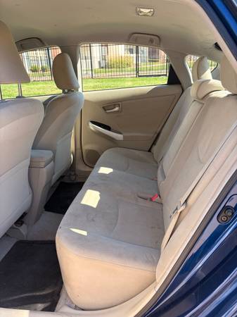 2011 Toyota Prius Two 5dr Hatchback CVT — photo 6