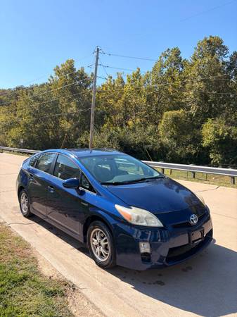 2011 Toyota Prius Two 5dr Hatchback CVT — photo 2