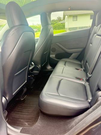 2024 Tesla Model Y Base — photo 12