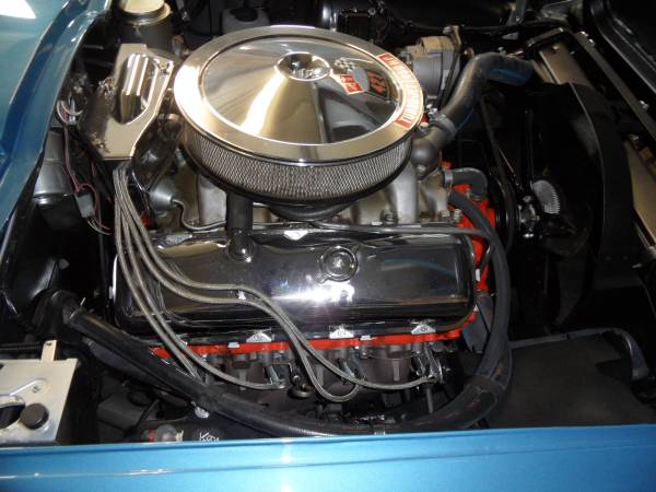 1966 Chevrolet Corvette Convertible — photo 8