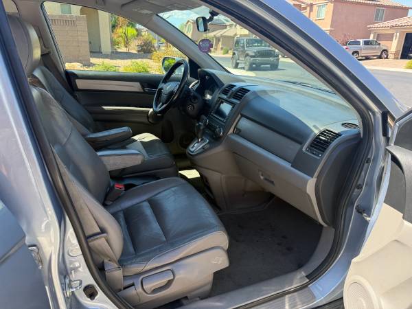 2011 Honda CR-V SE — photo 8