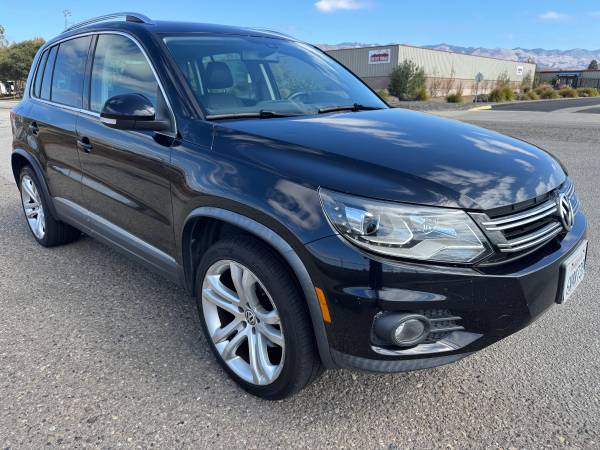 2012 Volkswagen Tiguan SEL 4dr All-wheel Drive 4MOTION Automatic — photo 3