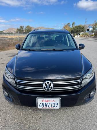 2012 Volkswagen Tiguan SEL 4dr All-wheel Drive 4MOTION Automatic — photo 2