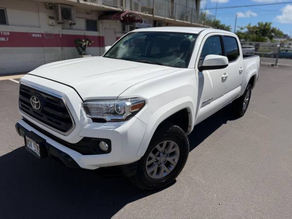 2018 Toyota Tacoma SR5 — photo 1