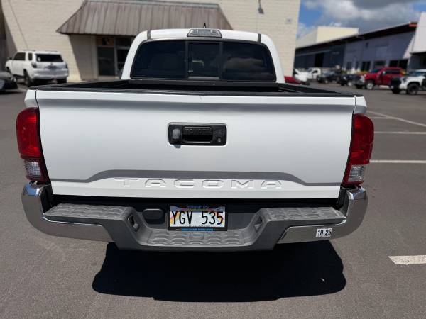 2018 Toyota Tacoma SR5 — photo 4