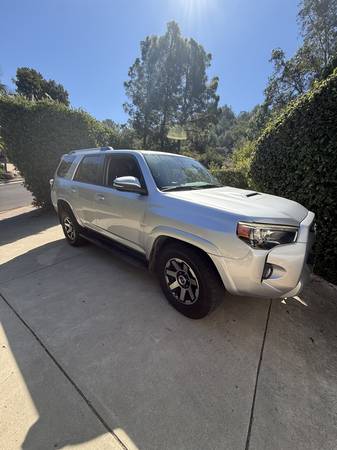 2017 Toyota 4runner TRD Off Road Premium 4dr 4x4 Automatic — photo 1